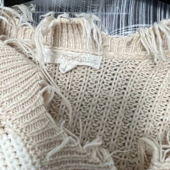 Sweater - Picture 2 of 2